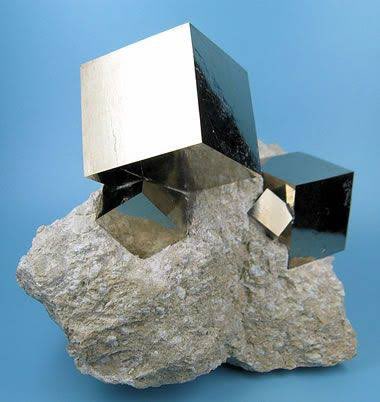 Blue_Penguin__'s tweet photo. @zephyr1701 @latestinspace Have you ever heard of this mineral called Pyrite https://t.co/p5X0UsznAm