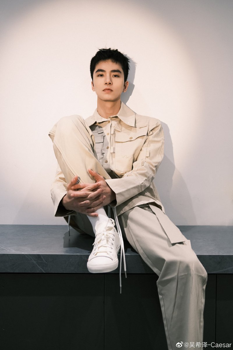 CaesarWuPH_'s tweet photo. 吴希泽-Caesar Weibo Update

blurry 💛

#CaesarWu
#WuXiZe
#CaesarWuPH
#WuXiZePH
#吴希泽 https://t.co/1VSRDWL72M