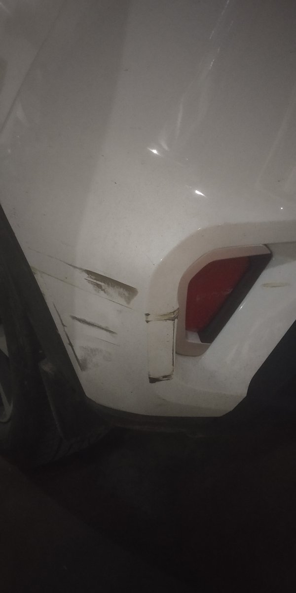 MaheshMohanMU's tweet photo. @blrcitytraffic @BlrCityPolice Additional photos added https://t.co/ehPl8cusgv