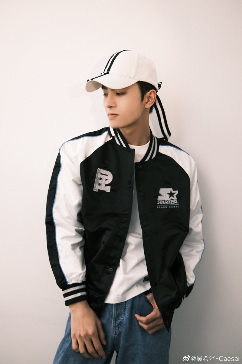 CaesarWuPH_'s tweet photo. 吴希泽-Caesar Weibo Update

i'll take you with me, Emperor. 💛

#CaesarWu
#WuXiZe
#CaesarWuPH
#WuXiZePH
#吴希泽 https://t.co/zNZlu7e1Hn