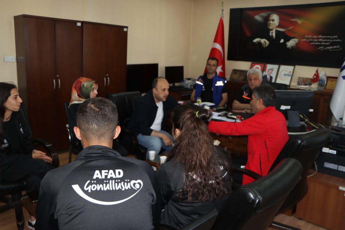 GSB_Sanliurfa's tweet photo. AFAD ile yapılan protokol kapsamında 9 sporcumuzu Samsun'da yapılan AFAD eğitimine yolculadık.. Yolunuz açık olsun gençler 🙏🙏 @kasapoglu @gencliksporbak @AFADBaskanlik https://t.co/EkZJU3wGsh