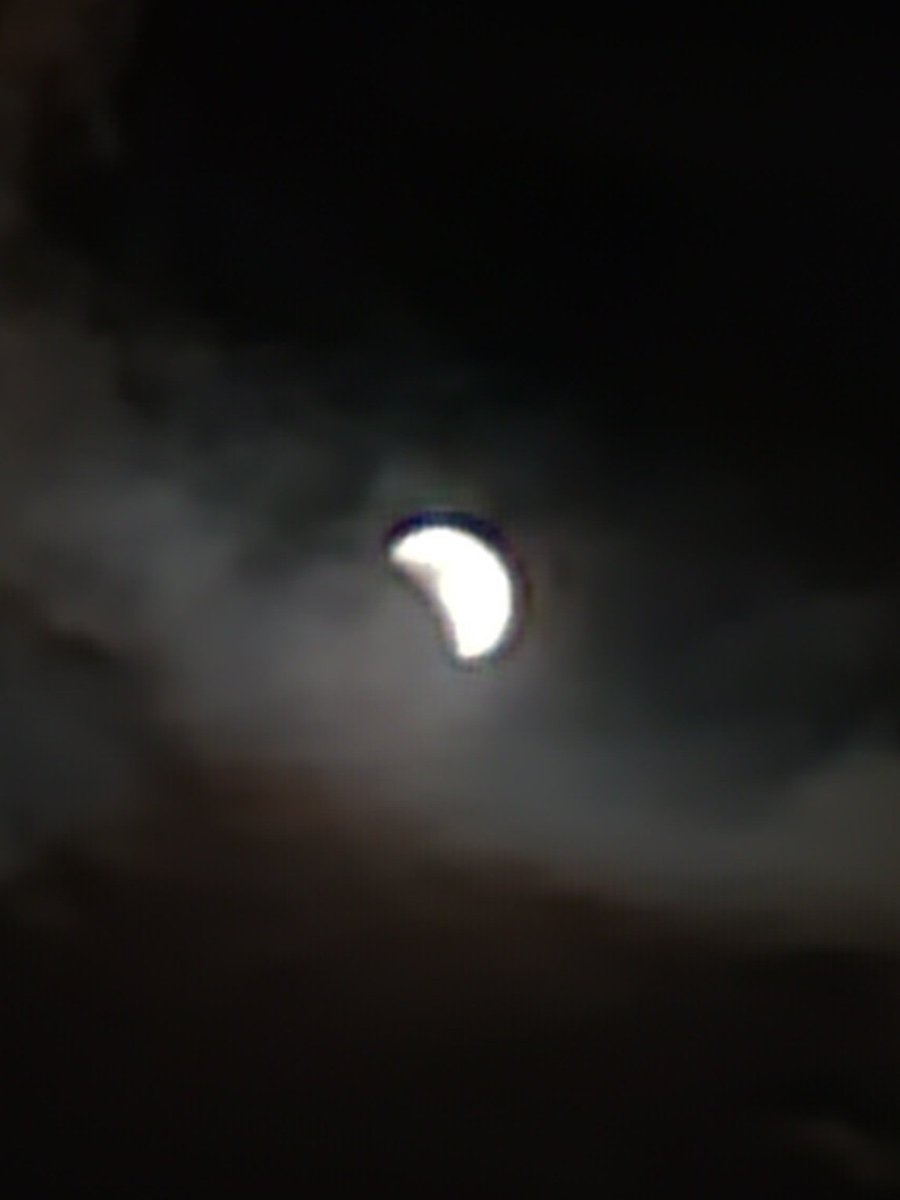 trainman_lover's tweet photo. THAT MADE ME SO HAPPY 😍🌕❤️
#MyAffinityForTheMoon 💕 https://t.co/AJb0zGb0K0