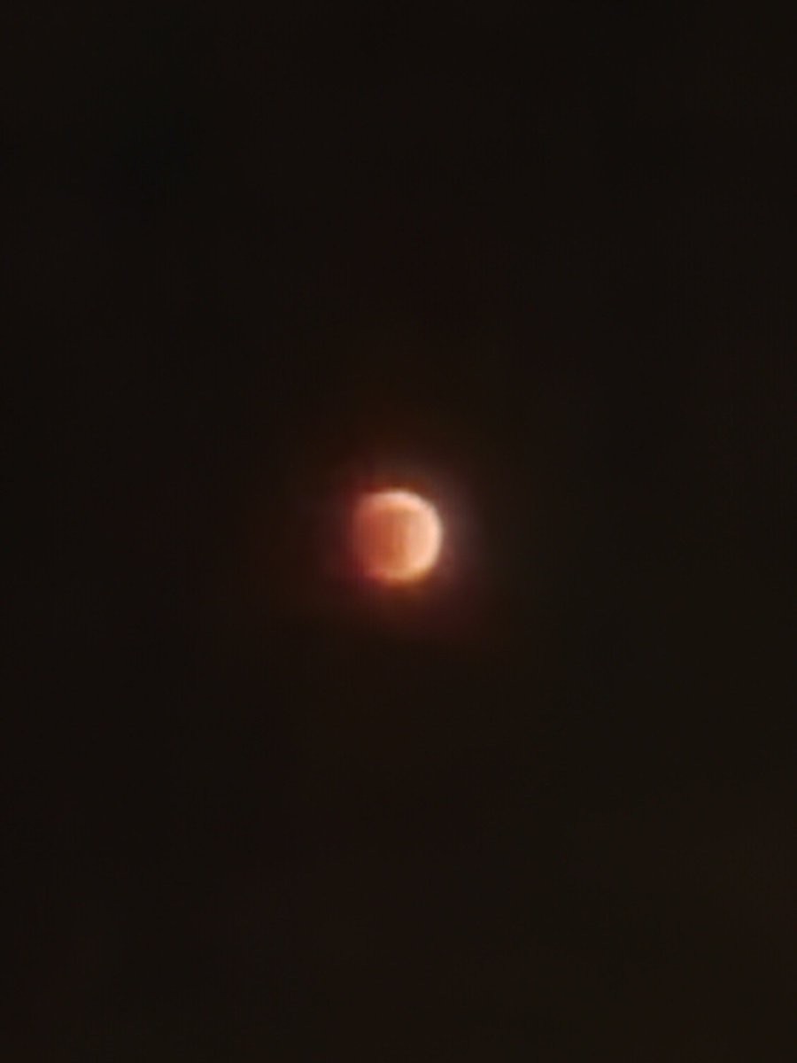 trainman_lover's tweet photo. THAT MADE ME SO HAPPY 😍🌕❤️
#MyAffinityForTheMoon 💕 https://t.co/AJb0zGb0K0