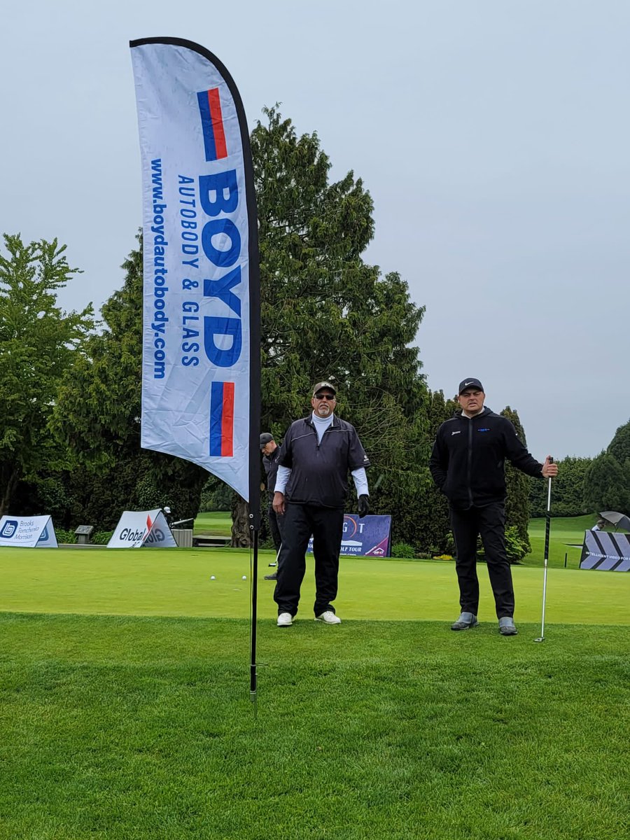 VanGolfTour's tweet photo. Huge ππ to @meadowgardensgc Ethan Posthumus' win @BoydAutobody @VanGolfTour Spring Champs @UniversityGolf @MayfairLakes !
Ethan played amazing golf in brutally tough conditions!
Huge thx @BoydAutobody & host courses 4 the huge support of our event!
#bringittoboyd #boydautobody https://t.co/tkHaNzBr52