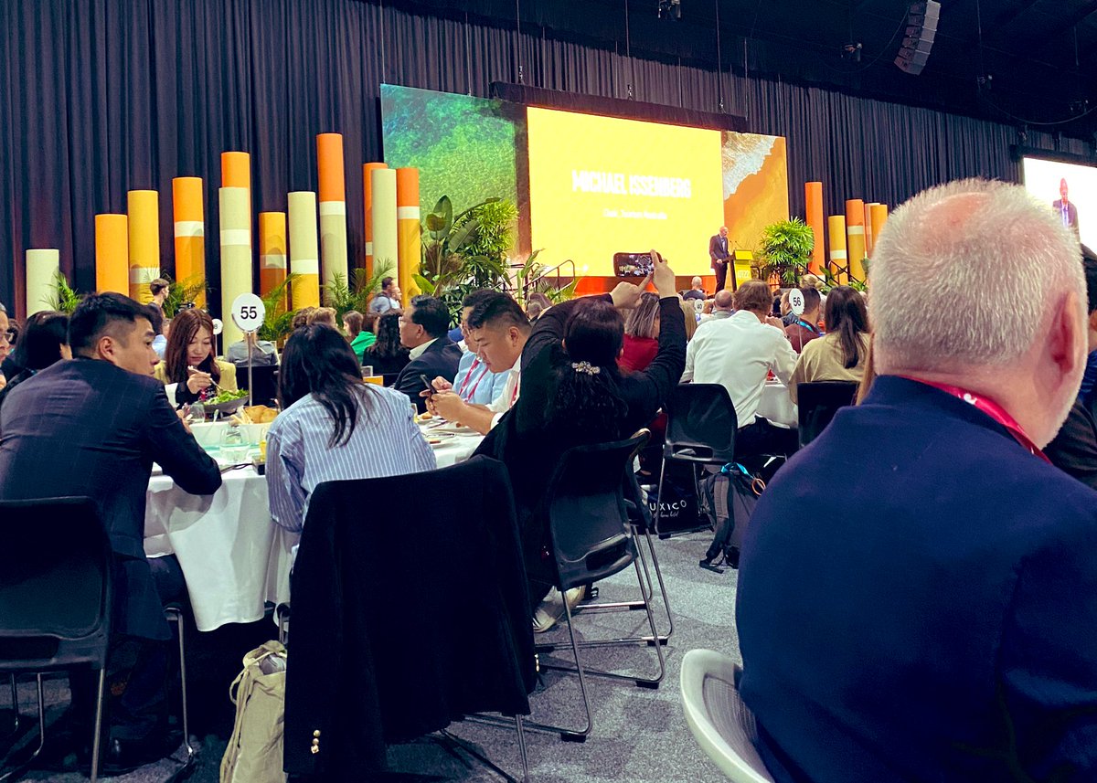 So wonderful to thank our accommodation partners for their support for <a href="/MediStays/">MediStays</a> and our community and to meet new partners! #ATE22 <a href="/TourismAus/">Tourism Australia</a>