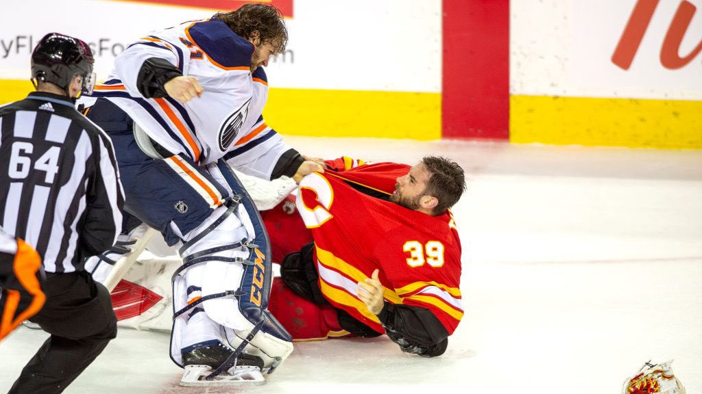 TheRealJoff's tweet photo. People outside of Alberta have no idea how intense this will be. It’s been 31 years! The playoff Battle of Alberta was my childhood. I absolutely cannot wait!!! #beatCalgary #LetsGoOilers https://t.co/TG0AW73FMn