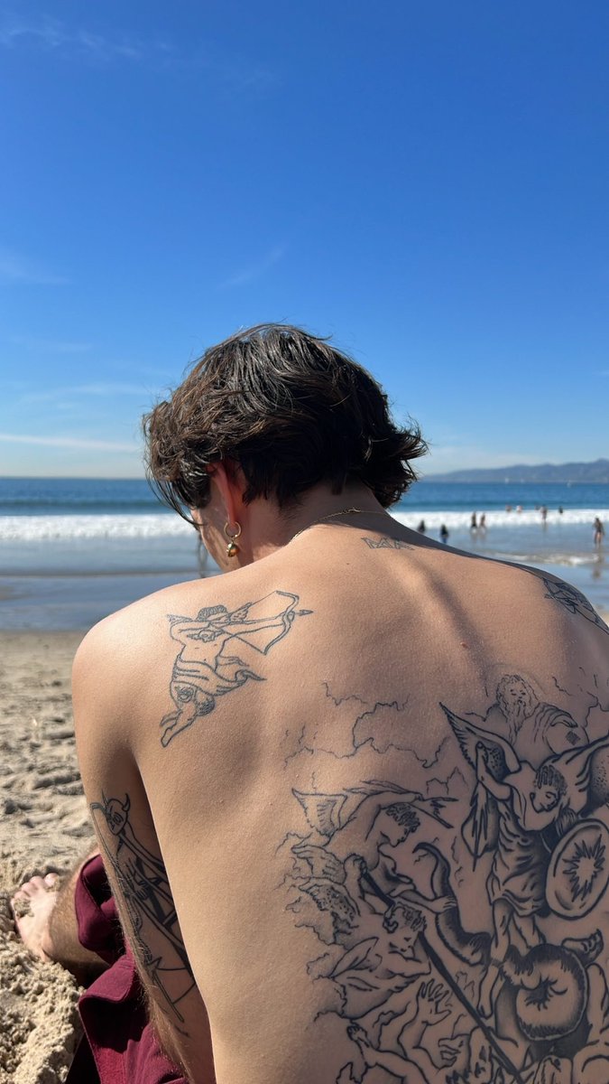 maneskinedits's tweet image. my favorite pictures of a work of art: