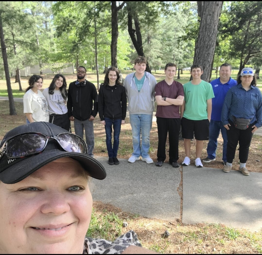 #RobinsonISD making memories and building relationships with UIL academic students at SFA, April 2022
