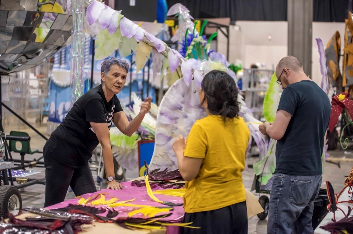 manc_day's tweet photo. We're looking for volunteers.🤗

We have lots of exciting roles available on 19 June and in the lead up to #ManchesterDay.

Help bring our streets to life with colour, sound and spectacle in our most anticipated parade yet!

Sign up now: https://t.co/UPKUqwv0B2 https://t.co/Q0oOngaGqT