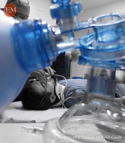 iem_student's tweet photo. "Multiple Trauma" by Pia Jerot & Gregor Prosen.
#MedEd #EmergencyMedicine #iEMstudent #ICON360 #MultipleTrauma #Trauma #FOAMed #WBCT
Read Full Text: https://t.co/y1eBr469UA
Listen: https://t.co/LrTARpp1JW
Watch: https://t.co/h6WPRhSKvM
Watch: https://t.co/UiSKqVCv6U https://t.co/JQHZdaa7Cz