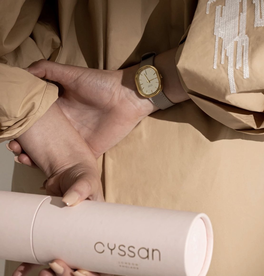 XTerrace's tweet photo. We’re excited to announce 📢 Cyssan 🇬🇧 💐 will be selling beautiful products at our London Accessory Week 2022 @accessory_week  this summer 🥳 

✨https://t.co/2ttIIShshk ✨16-17 July 2022🧡

#londonevents #invitation #summer #watches #limitededition #womenpower https://t.co/Yc6CfDUsfb