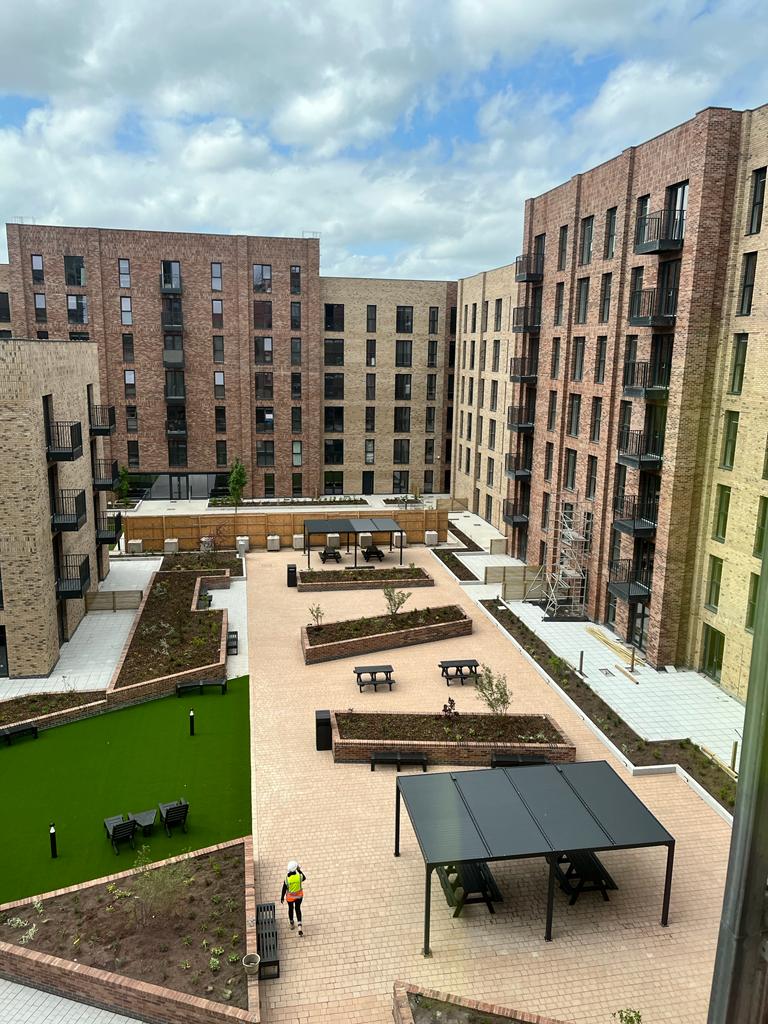 hgfairhurst's tweet photo. 📍Dock 5, Manchester
👷‍♂️Bridgestone Construction
🧰Steel Frame Systems, External Windliner boarding, Partitions, Plastering and Suspended Ceilings

#construction #manchesterconstruction #salford #salfordconstruction #northwest #northwestconstruction #apartment #apartments #living https://t.co/YmVMDudKtK