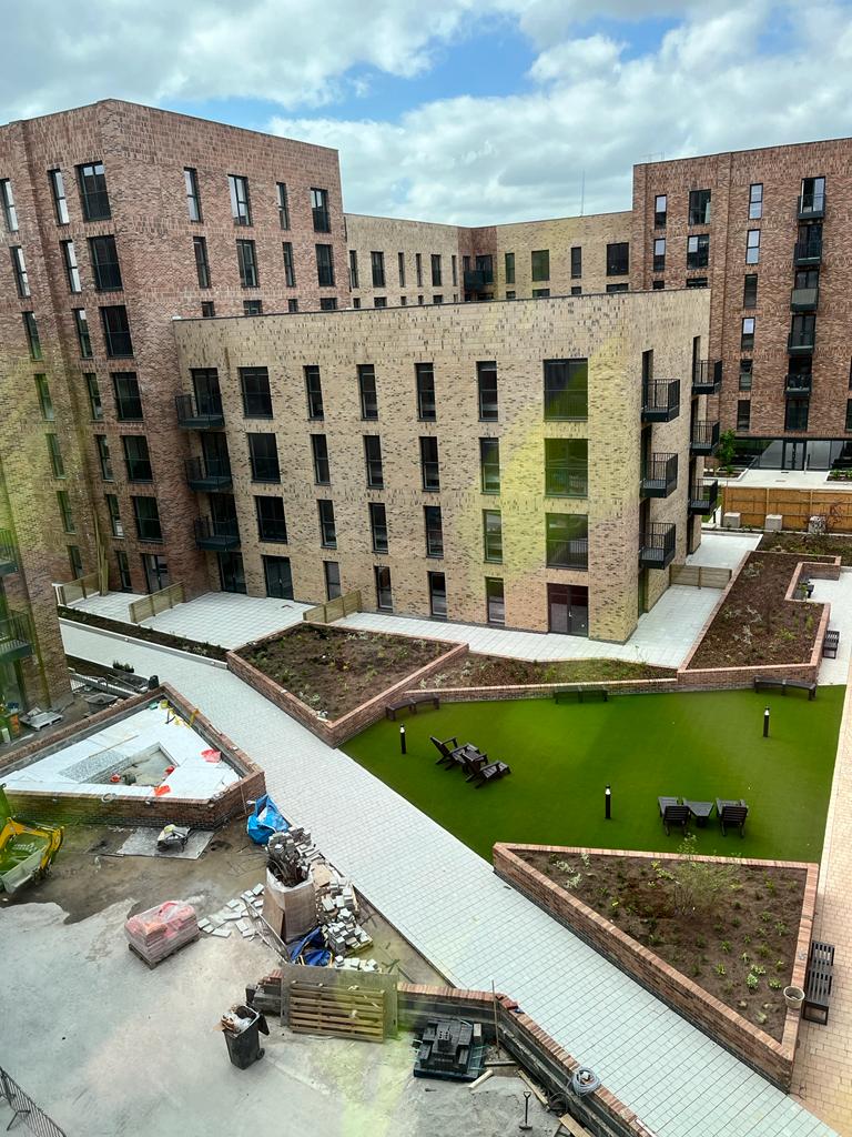 📍Dock 5, Manchester
👷‍♂️Bridgestone Construction
🧰Steel Frame Systems, External Windliner boarding, Partitions, Plastering and Suspended Ceilings

#construction #manchesterconstruction #salford #salfordconstruction #northwest #northwestconstruction #apartment #apartments #living