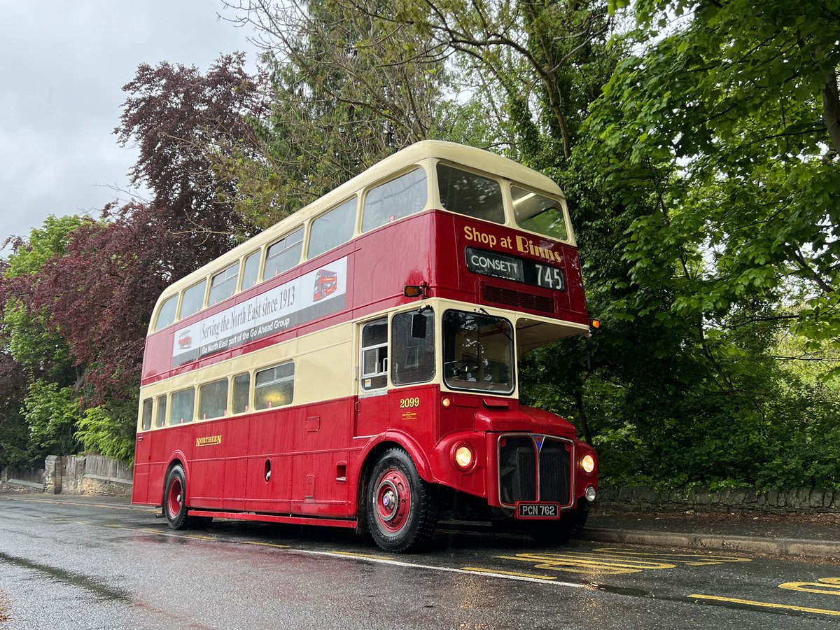 James_Daglish's tweet photo. Always a pleasure whatever the weather 🚌 https://t.co/AVNHwmhSWH