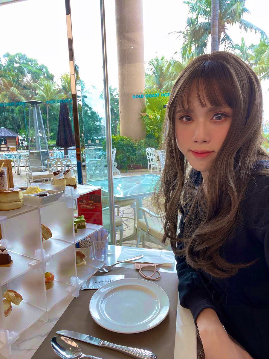 Babevvw's tweet photo. High Tea ✨ Gold Coast
#hkblogger #hkiger #hkcafe #hkfoodie #cafetagarm #cafehopping #hkcafrguide #foodporn #lovecafe #hkhightea #女装 #crossdresserhk #sissyhk https://t.co/AUlWPj1gJ9