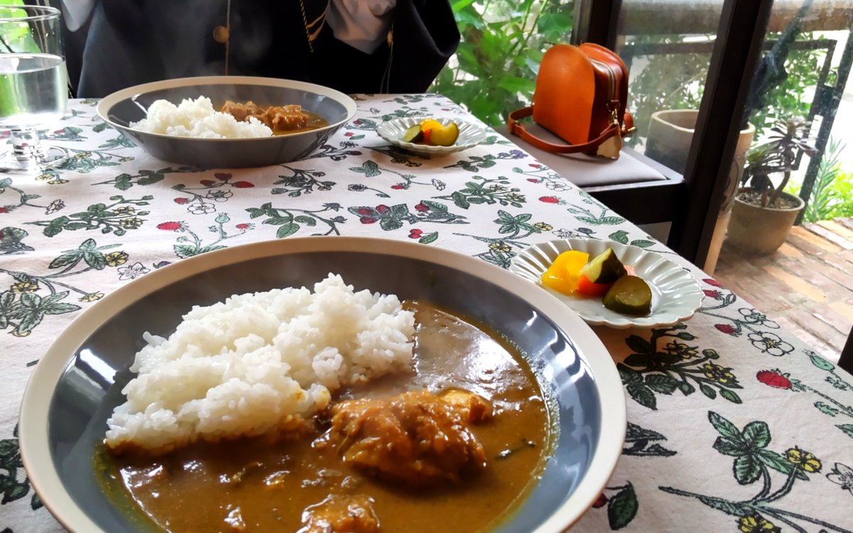 kyrie_kan's tweet photo. 雨の中、ずっとずっと行きたかった喫茶店「BIRTHDAY MORE」(@birthday_more )へ。

素敵な空間は、大好きだったあの場所を思い出させてくれ、また、新しい大好きを増やしてくれました。
浮かれすぎて事案を起こしてしまった中、スタッフさんたちの素晴らしい対応に救われました。次は、給仕と行くよ。 https://t.co/Lgq8FnNOlV