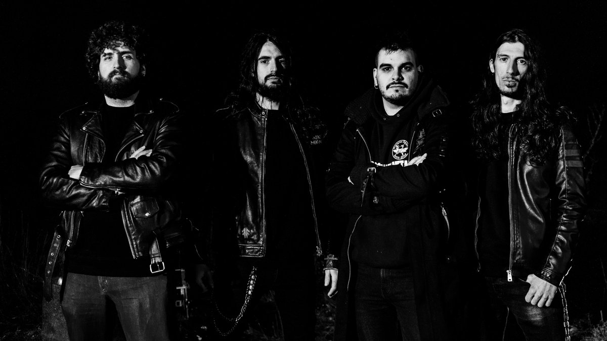 ArtGatesRecords's tweet photo. "...predatory, powerful, aggressive, screaming and specifically melodic. Yes, this is the kind of #ThrashMetal that United States thrashers choose it..."💥
New review for #RootsOfDamnation of thrash metallers @GraveNoise666 by #metalcentre!🔽
https://t.co/Q8c83jA2mK
@analaballo https://t.co/ZfFQoH9HsW