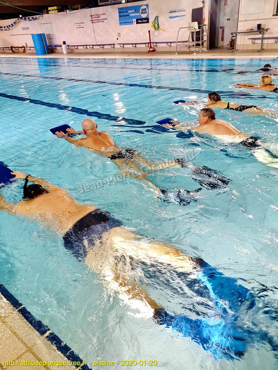 attitudeplongee's tweet photo. Les lundis* de 20h00 à 21h15 à la #piscine des Tourettes 60 Rue du Pas-Notre-Dame, 37100 #Tours,  #nage avec #palmes en #intervall #training avec l'#école #Attitude #Plongée...
*Sur RDV au 06-23-193-883 et hors jours fériés et vacances scolaires zone B. https://t.co/Dmp4hzf837 https://t.co/bW5BQGuA0m