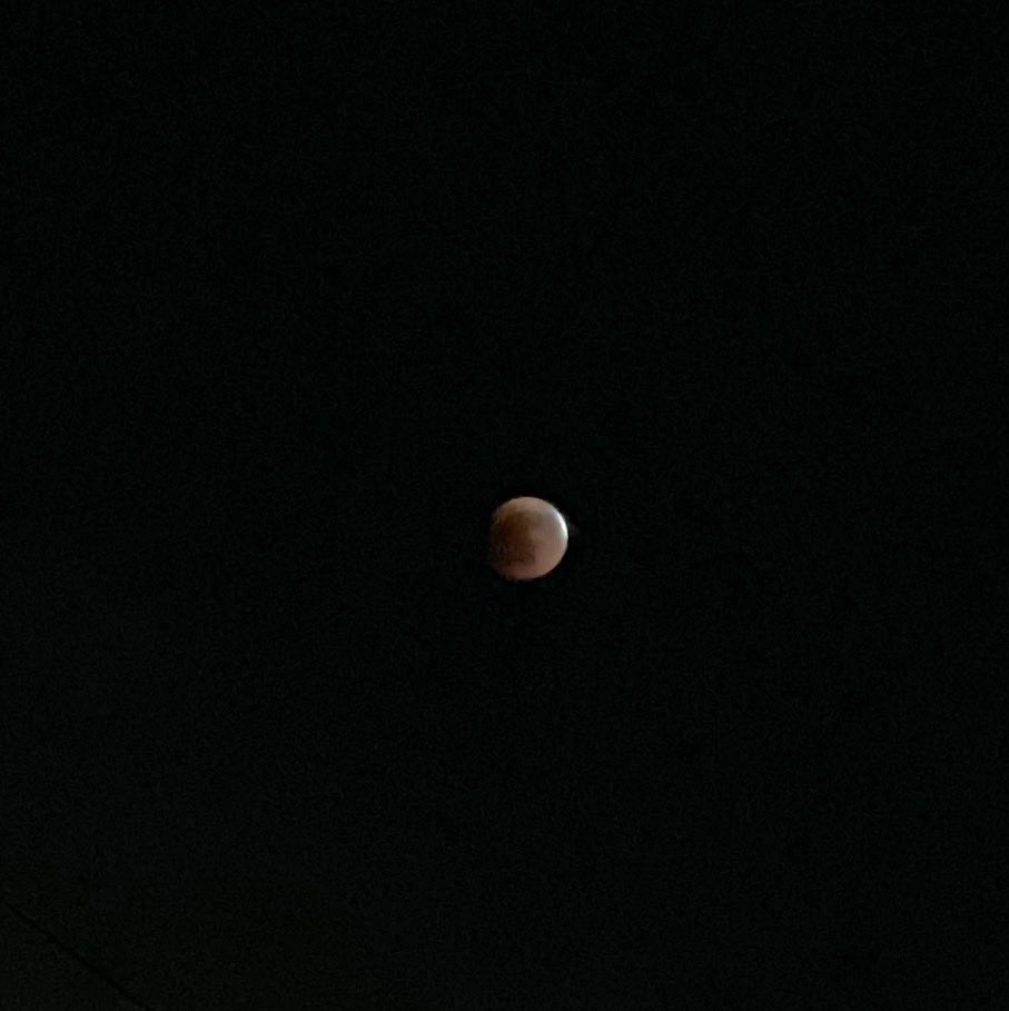 Vadelicet's tweet photo. Well! May's Flower Moon was awesome! Sad iPhone photo but still amazing to see in person! #SuperFlowerBloodMoon https://t.co/hCg4SXAImp