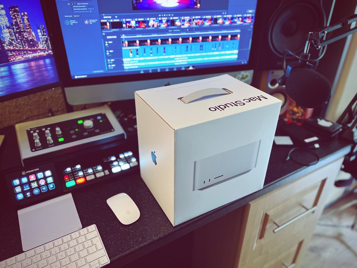 DigiColMedia's tweet photo. Editing upgrade ๏ฃฟ ๐ฅ๐๐ป๐ท๐ฅ #MacStudio #DigiCol https://t.co/krCOmhsKr3