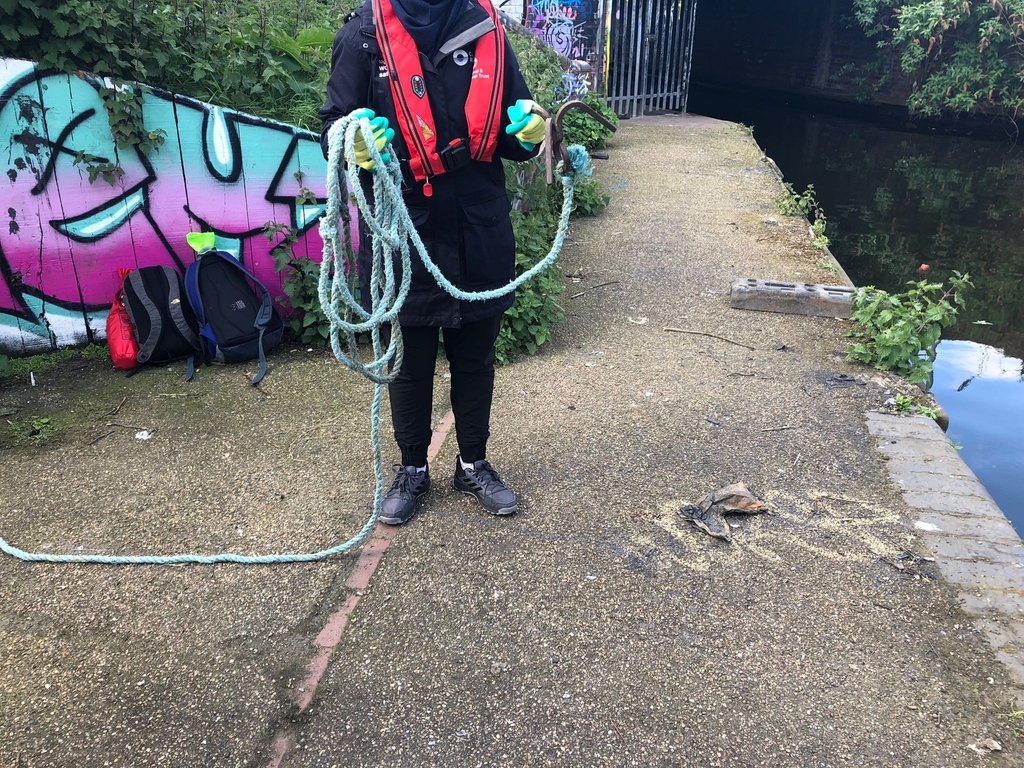 grandunionltd's tweet photo. With the help of @canalrivertrust, we spent a morning over at the canalside in Digbeth canal grappling, clearing the bottom of debris to make way for The Floating Garden which is launching soon. 🎣 

Read more here: https://t.co/kYDlzeG9Rd

#floatinggarden #canalandrivertrust https://t.co/isvE6vQI7j