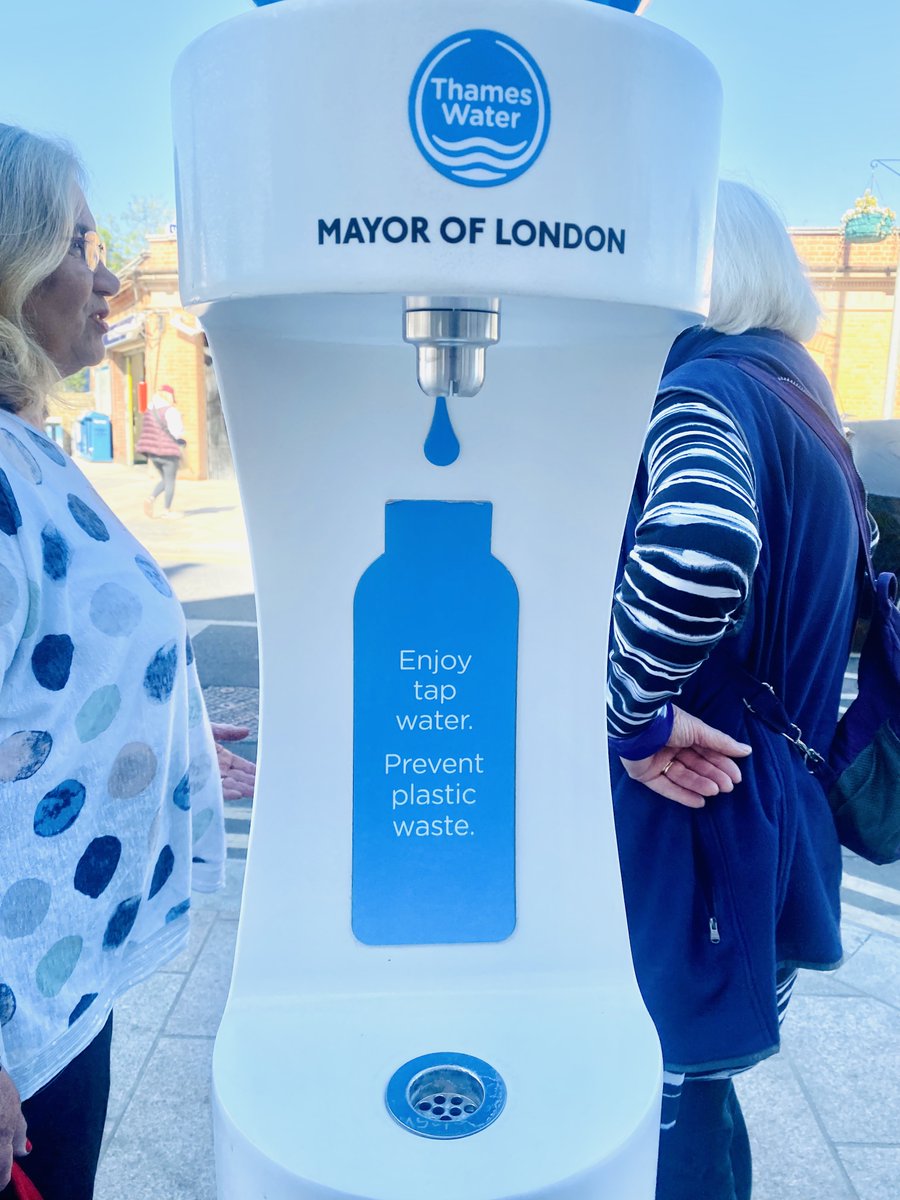 wigmorejones's tweet photo. Loving these fresh #water taps from @ThamesWater. They bring new meaning to having a #WaterCooler moment - What do you think they're talking about? 
.
.
#WigmoreJones #newhomesnewbeginnings #southfields #thameswater #sustainable #refillnotlandfill #London #gossip #community https://t.co/0q0S6sIFSy