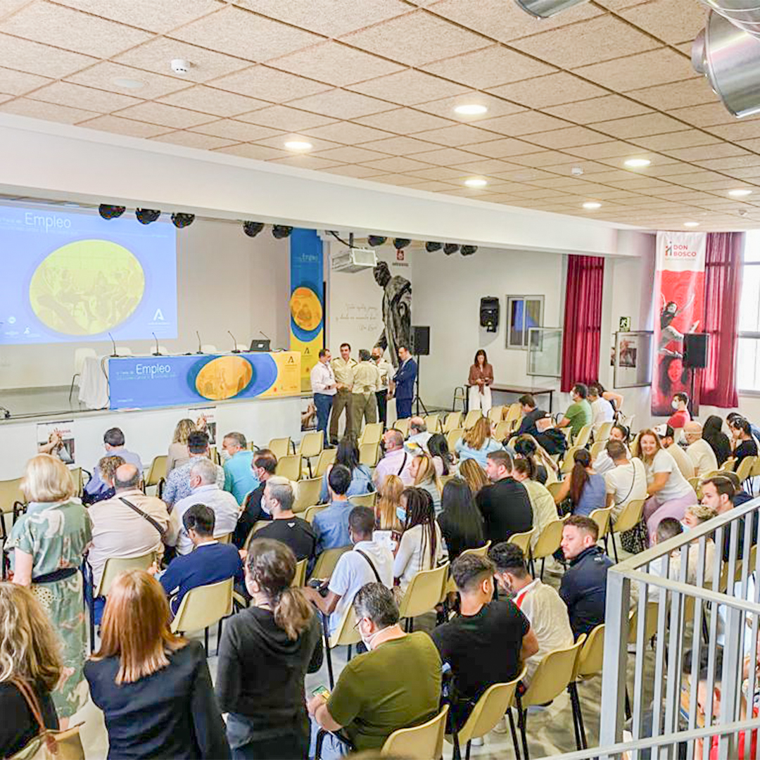 boxdigital_'s tweet photo. ➡ Hoy salimos de la ofi y nos vamos a la IV Feria "𝙎𝙤𝙡𝙪𝙘𝙞𝙤𝙣𝙚𝙨 𝙙𝙚𝙨𝙙𝙚 𝙚𝙡 𝙋𝙤𝙡𝙞́𝙜𝙤𝙣𝙤 𝙎𝙪𝙧" que hemos organizado desde #Boxdigital, para que a nuestras empresas sevillanas no se les escape ningún talento. https://t.co/1axpx0w0FP