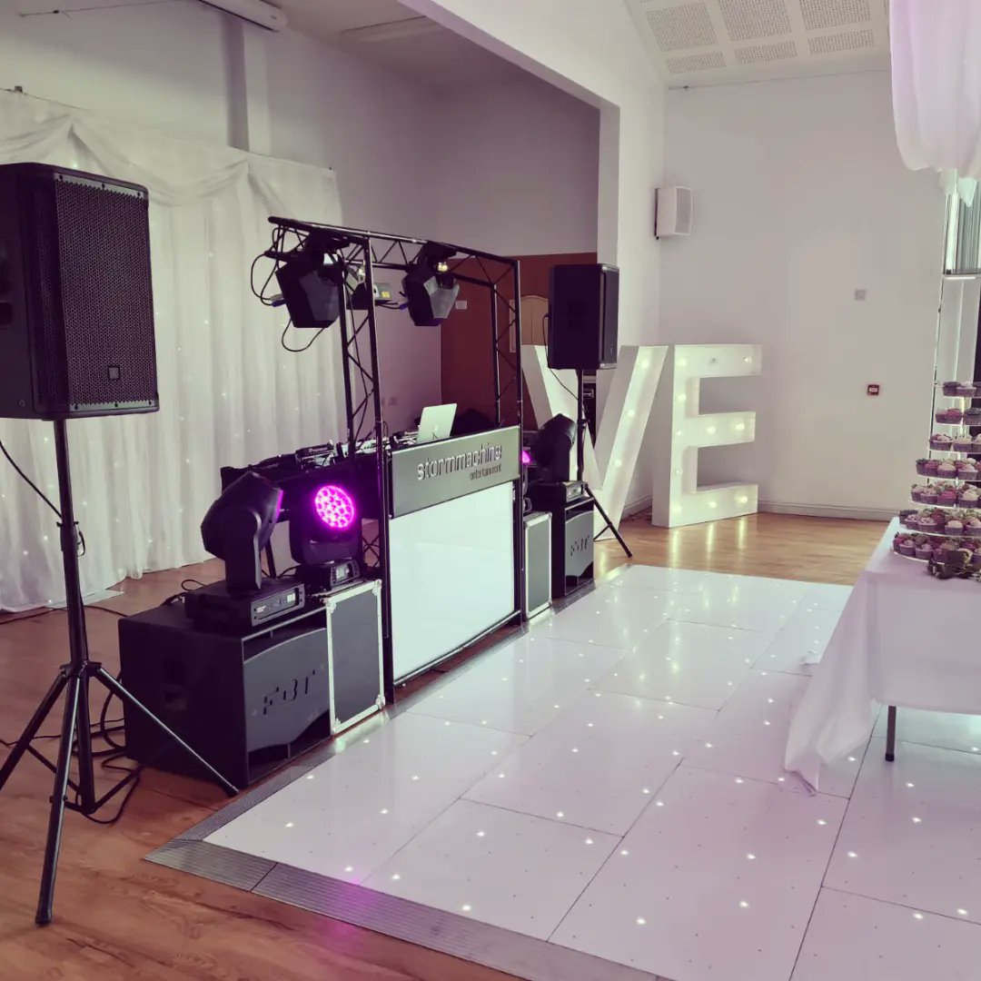 StormMEnt's tweet photo. 🕺**GETTING THE WEDDING PARTY STARTED**🕺

This Saturday we got the Dance floor going at Norbury Village Hall for the Wedding Party of Marnie and Jon 💞 Congratulations to you both!

@LittleGemFX1
info@stormmachine.co.uk 
#disco #dj #weddingparty #dancefloor #events #music #party https://t.co/iQhz90S8g6