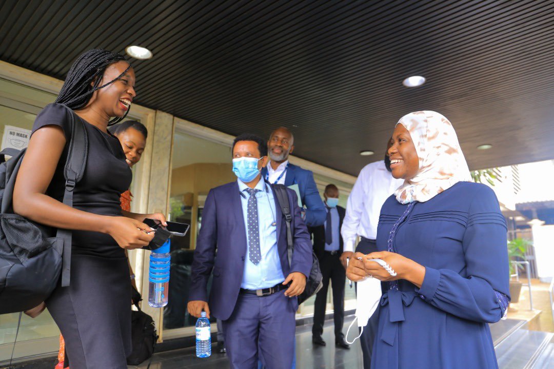 MoICT_Ug's tweet image. Earlier: The PS, Dr. @azawedde hosts Government representatives from Ethiopia &amp;amp;  Malawi for a knowledge exchange visit. 
The teams shared on how Uganda is using the @UNCDFdigital Inclusive Digital Economy Scorecard (IDES) to set digital transformation priorities.