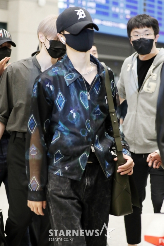 enhypenupdates's tweet photo. [AIRPORT] 220516

#JAY arrives at Incheon Airport from Germany | Press Photo (1)

YOU DID GREAT ENHYPEN 
@ENHYPEN_members @ENHYPEN #ENHYPEN #엔하이픈 https://t.co/TwxhbzpRdF