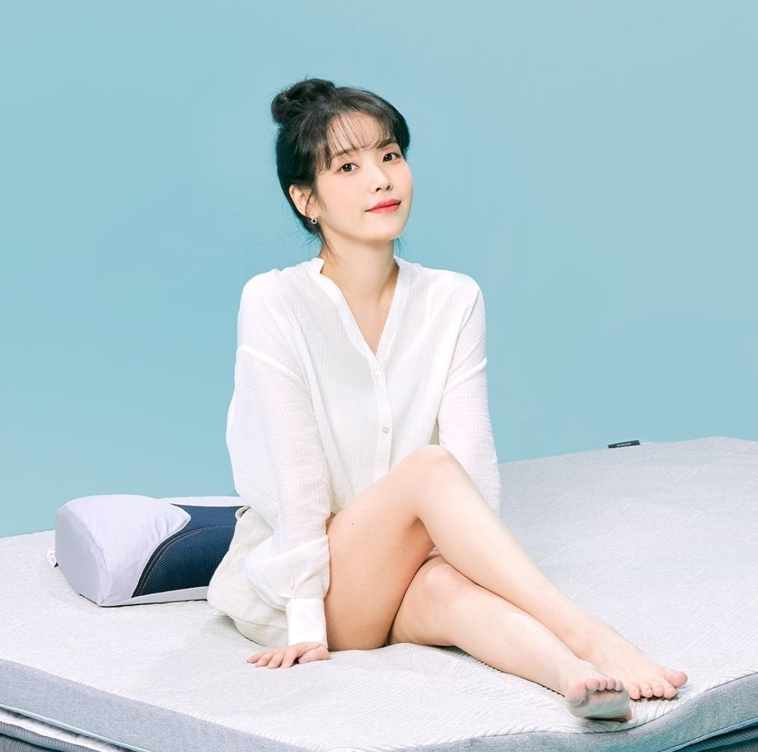 _IUFrance_Fan's tweet photo. ❁ IU x Sleepnsleep — 16.05.22 ❁

Nouvelle publication de Sleepnsleep avec @_IUofficial.

#IU #IU_SpringOf30 #IUbirthday
———
- 👑 https://t.co/wrxwI1GYYL
