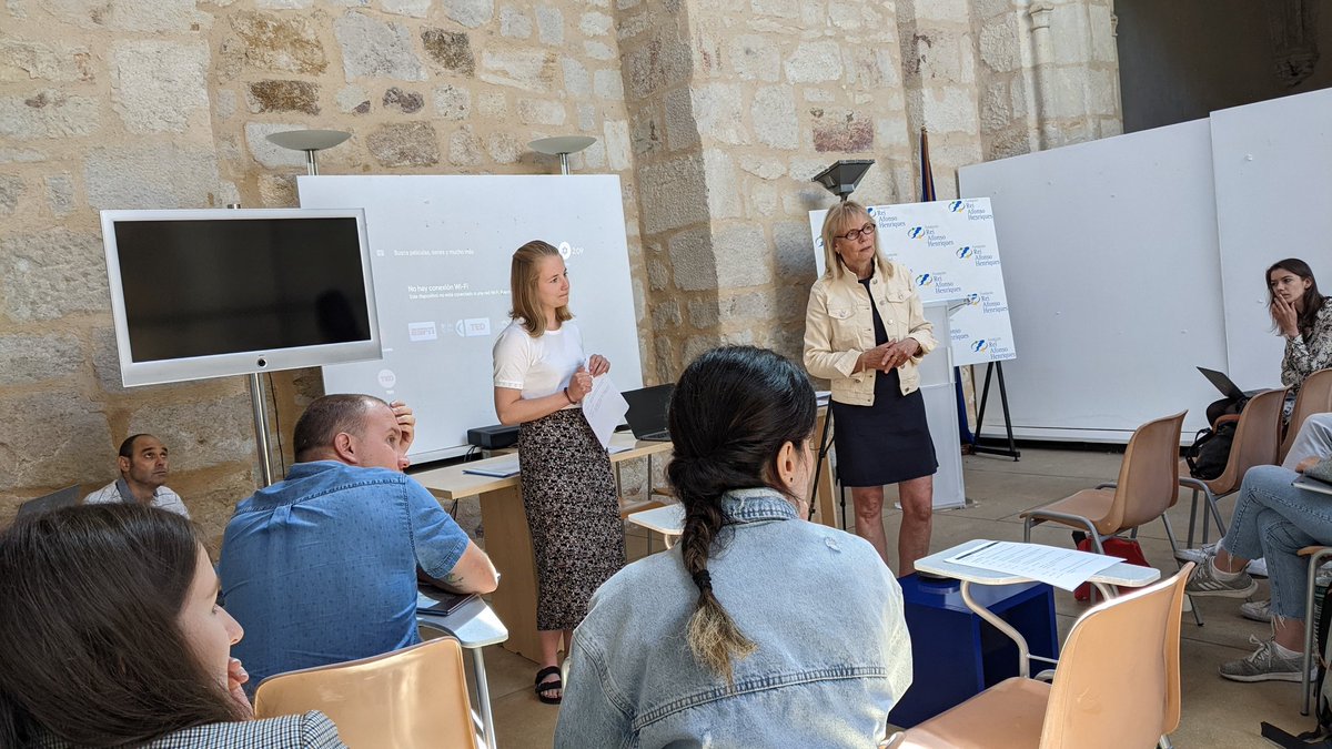 DTdementia's tweet image. A productive Monday morning starting with the Fellow Board, followed by a discussion and workshop with Prof. Dr. Rose-Marie Dröes on the #BestPracticeGuidance for interaction with #technologyindementia #DistinctSchool