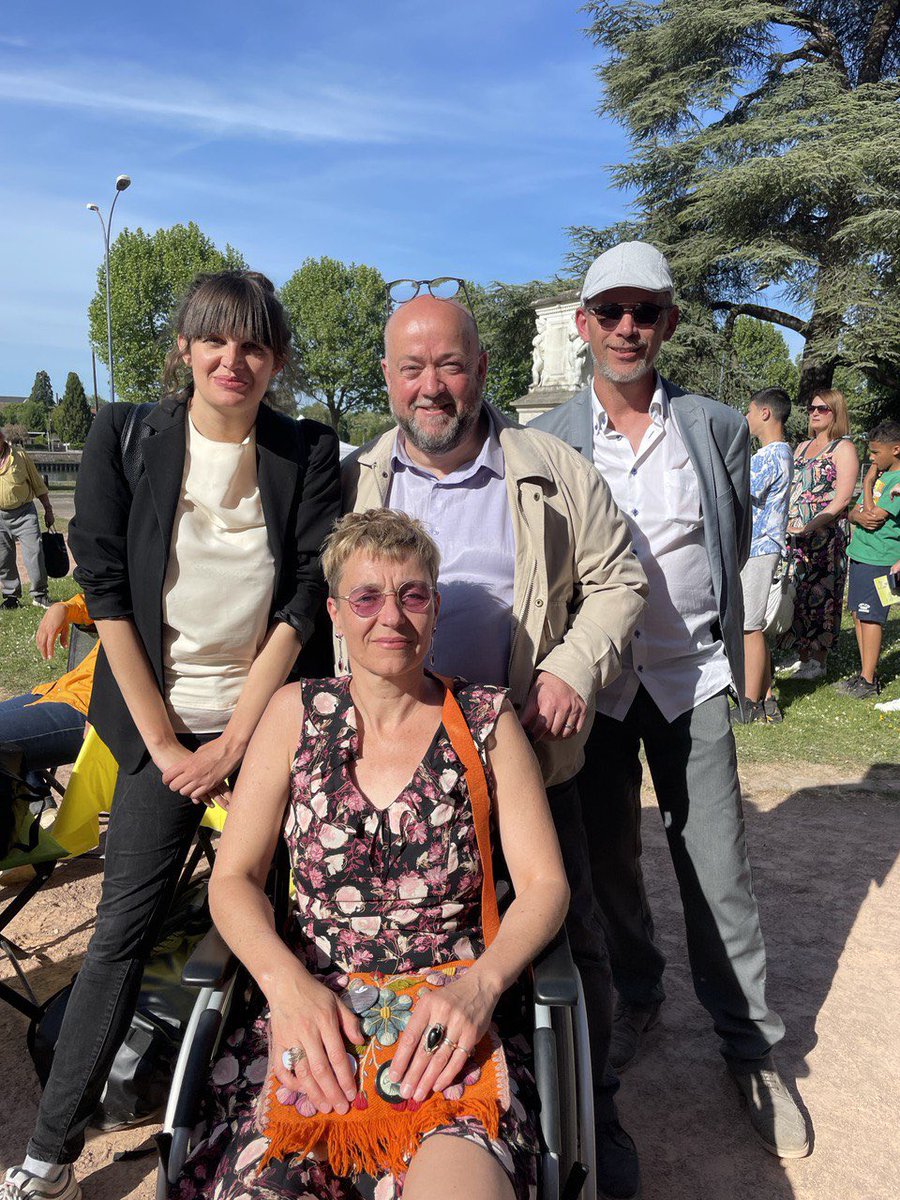 Alma Dufour tweet media