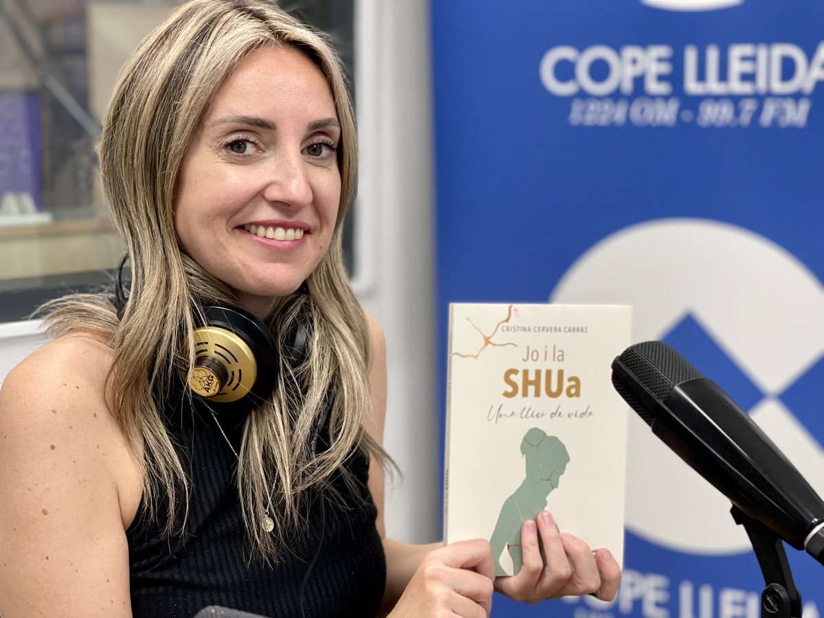 La Cristina Cervera <a href="/CerveraCarras/">Cristina Cervera Carrás</a> m’explica a <a href="/copelleida/">COPE Lleida</a> una història de superació personal increible. Emocionat de coneixer-la en persona! #JoILaShua Dijous a les 19:30h la pots coneixer al <a href="/cafedelteatre/">Cafè del Teatre</a>