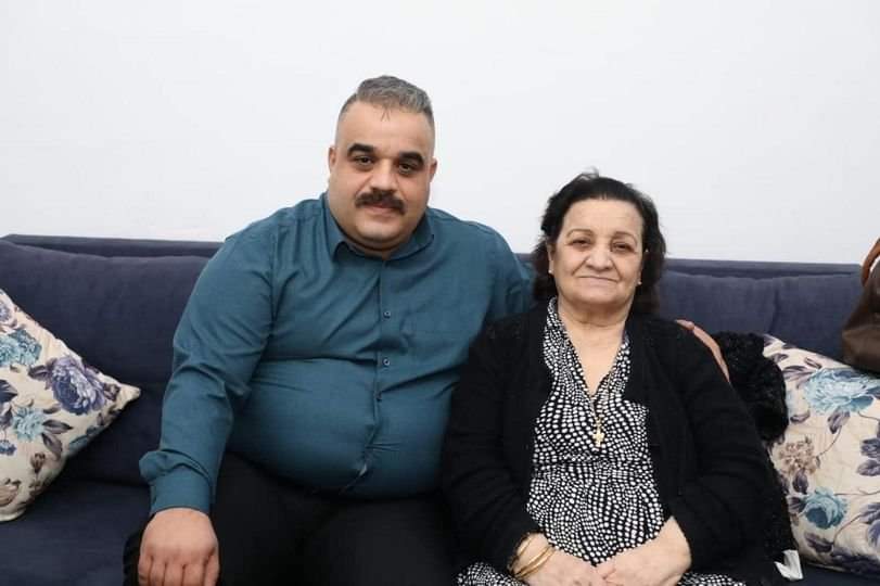 صباح السبت ١٤ أيار
وفاة اخر مواطنة مسيحية كانت تسكن  في محافظة واسط ( مدينة الكوت ) ام عمار فرنسيس صباح هذا اليوم
لروحها الرحمة 
وينهم اهل الكوت
قريت بالتعليقات انه جانت معززة ومكرمة بالمدينة