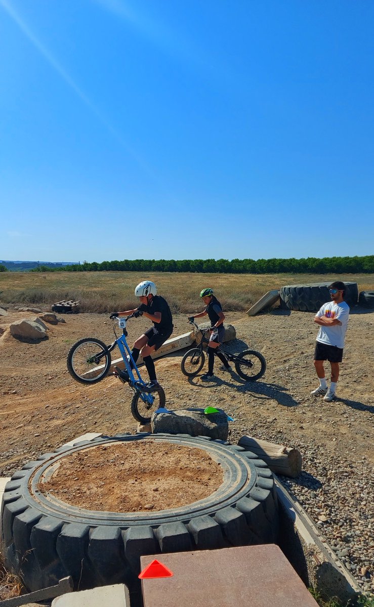 West_trialbici's tweet photo. Poc a poc la família de trialeros va creixent 😬💪! Ampliem a dos dies els entrenaments, dimecres i divendres #fembase #femescola #tecnificacio #torrelameu #lleida @fembaselleida 👉 informa't 633 79 99 39 @West_trialbici @AjuntTorrelameu https://t.co/rQYGOvrtfR