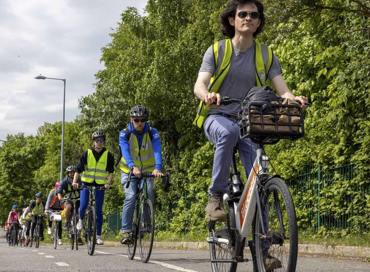 climate_ambass's tweet photo. What a deadly day we got for our #BikeWeek #Cycle4Climate yesterday! Check out some of these photos by Conor Healy @GreenSchoolsIre @DubCityCouncil @TFISmartTravel @Dept_Transport https://t.co/AXorK6KEVv