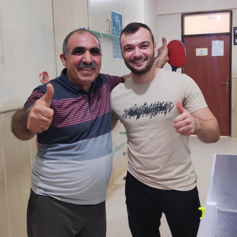 srnc_ilkorta's tweet photo. Bahar Şenlikleri yarışmalar�� kapsamında düzenlenen faaliyetlerden biri olan masa tenisi turnuvasında 2. olan sayın okul müdürümüz @FehmiAsilturk'ü tebrik ederiz. 😊
@EyyubiyeMem63 https://t.co/y9IYSryZRA