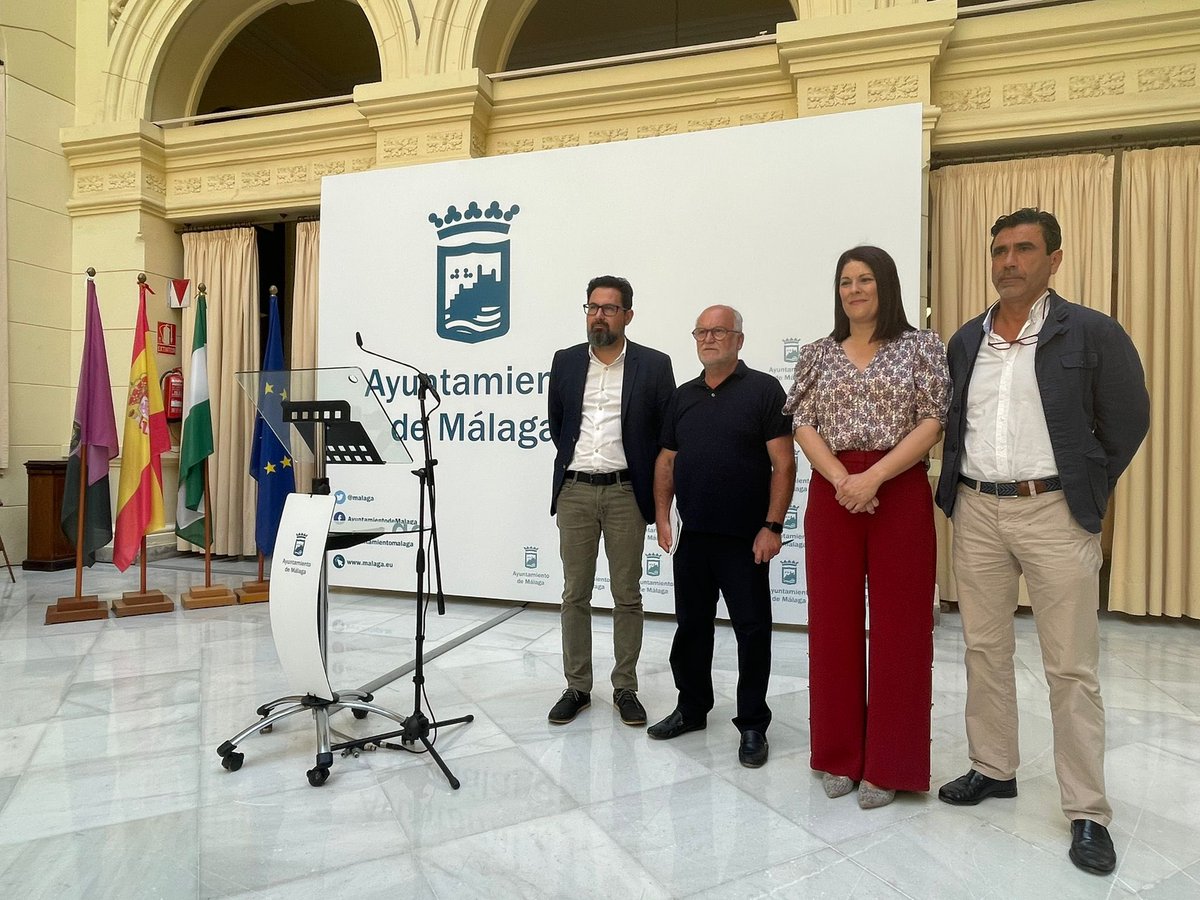 malaga's tweet photo. Los ediles de @deportemalaga, @NoeliaLosadaCs, y Derechos Sociales, @fjpomares, han presentado la I edición de #EpikTour, carrera solidaria de @fedeepilepsia, que se celebrará en @malagaport el domingo 22 bajo el lema ‘Ponle fin al estigma’. Inscripciones: https://t.co/Xg8UARyLHz https://t.co/c9TPAjvwaN