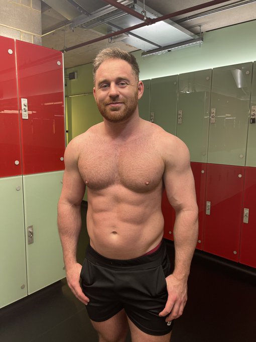 Still healing from an open wound but back in the gym and going lighter with everything. Hoping to be