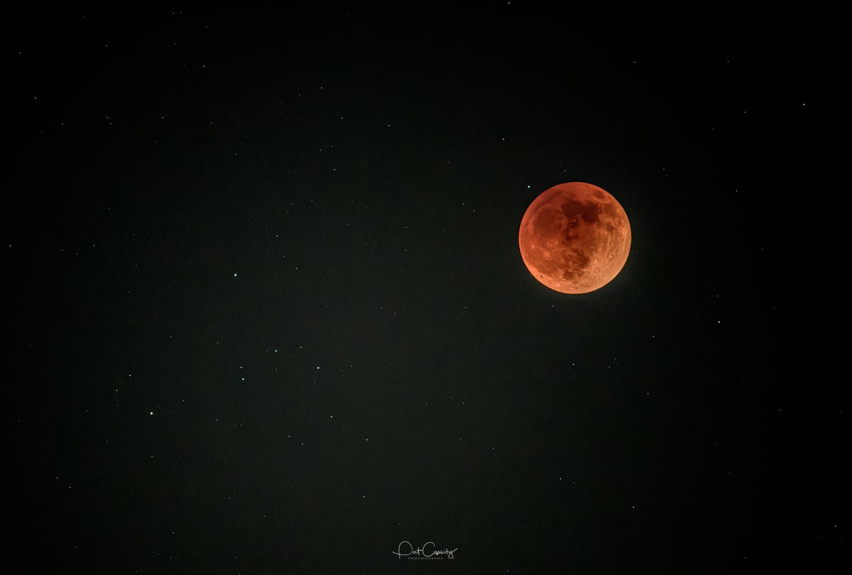 cassity_pat's tweet photo. Lunar Eclipse - 2022 #EclipseLunar #lunareclipse2022 #BloodMoon https://t.co/gCcE8BKzHJ