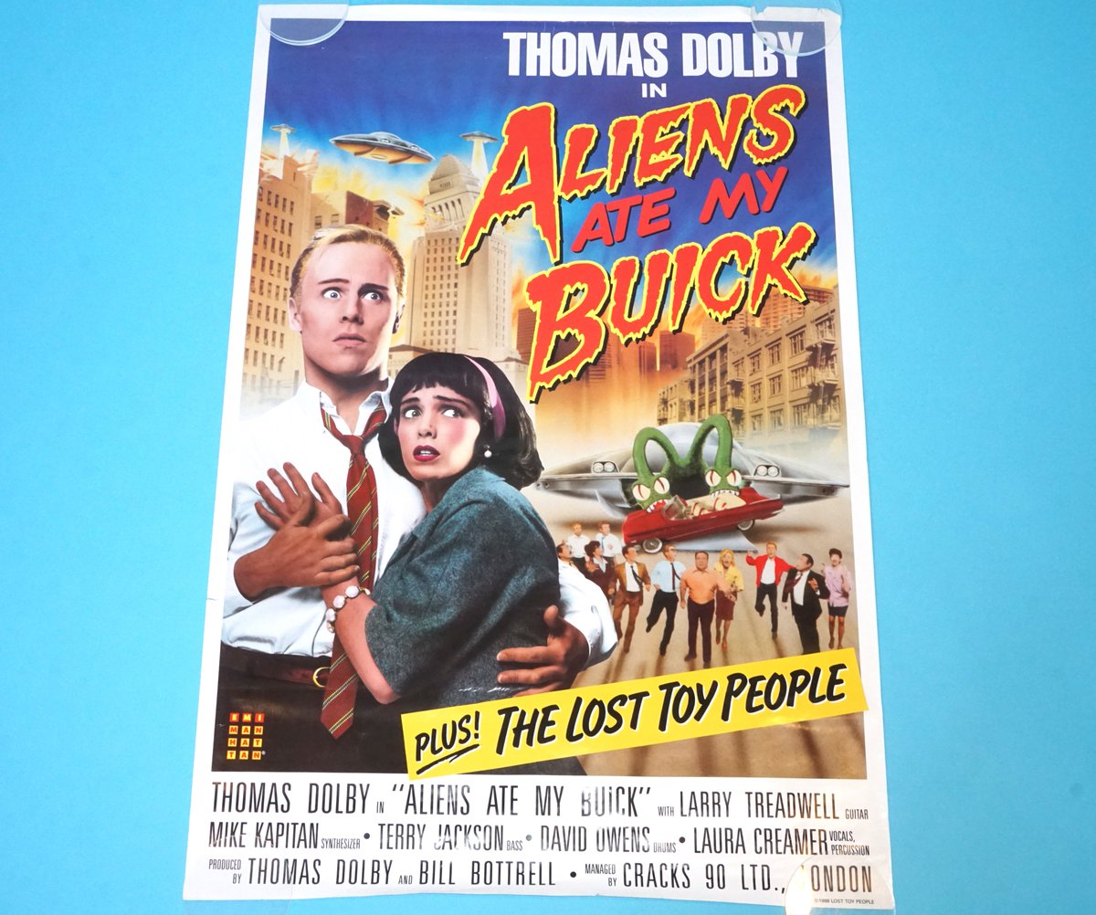boonsart_com's tweet photo. It looks like a 1950s sci-fi movie poster, but it's actually an advertising for Thomas Dolby's 1983 studio album. Though the album did not do well, the artwork does look great on any wall! Currently for sale over in the #boonsartshop - link in bio!
#thomasdolby #aliensatemybuick https://t.co/E8GeWZ5J0K