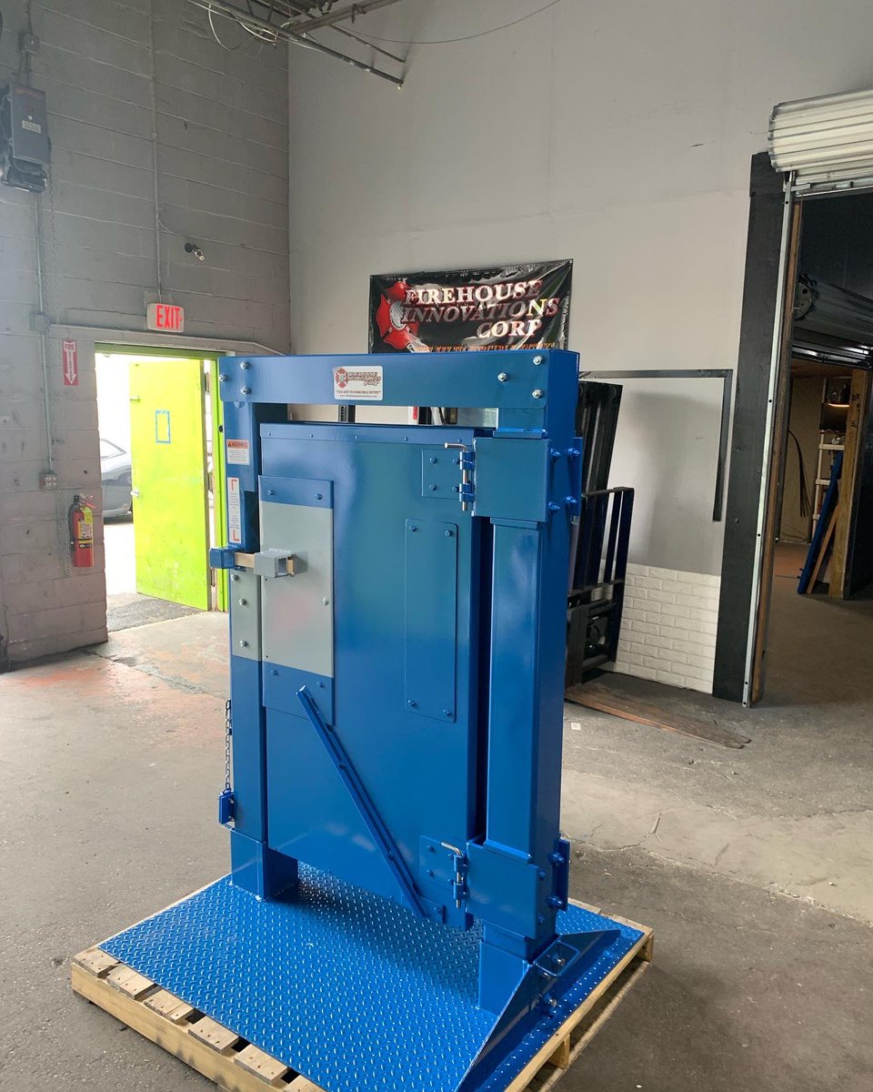 SymtechFire's tweet photo. Great time with our old friend Mike Perrone and Firehouse Innovations Corp this past weekend. Incredible training prop that we are incorporating into an upcoming training unit! #firetraining #forcibleentry #firehouseinnovations #symtechfire #forcibleentryprop #firetrainingprops https://t.co/au4wNRYjVB
