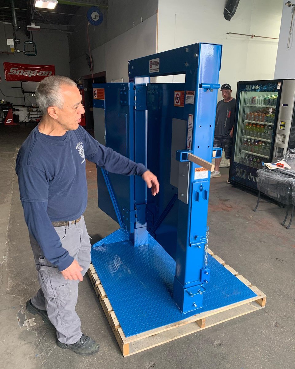 SymtechFire's tweet photo. Great time with our old friend Mike Perrone and Firehouse Innovations Corp this past weekend. Incredible training prop that we are incorporating into an upcoming training unit! #firetraining #forcibleentry #firehouseinnovations #symtechfire #forcibleentryprop #firetrainingprops https://t.co/au4wNRYjVB