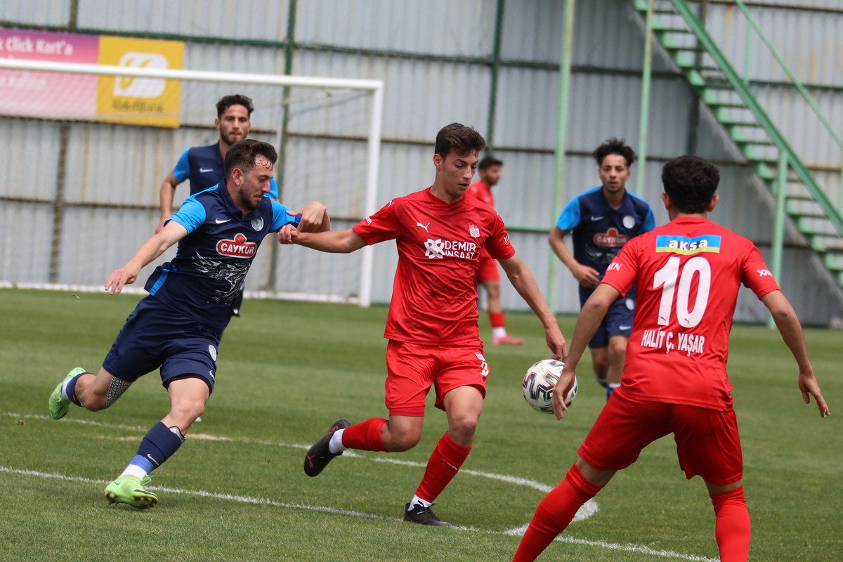 U19 takımımız deplasmanda Çaykur Rizespor'a 5-2 mağlup oldu.