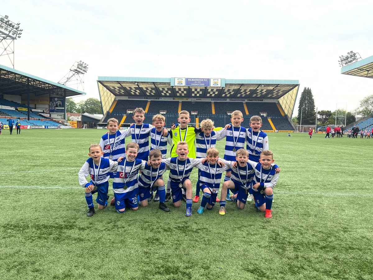 Dyce2014's tweet photo. What a day the lads had yesterday #awaydays on the bus 8am, played brilliant football 130-430 &amp; home by 930pm long day but they smashed it out of Rugby Park COYD🔵⚪ thanks @KFCYouthAcademy for having us⚽️ onto the next challenge #NeverGiveUp #youthfootball #football @Dyce2013BC https://t.co/zS3m0pGnDb