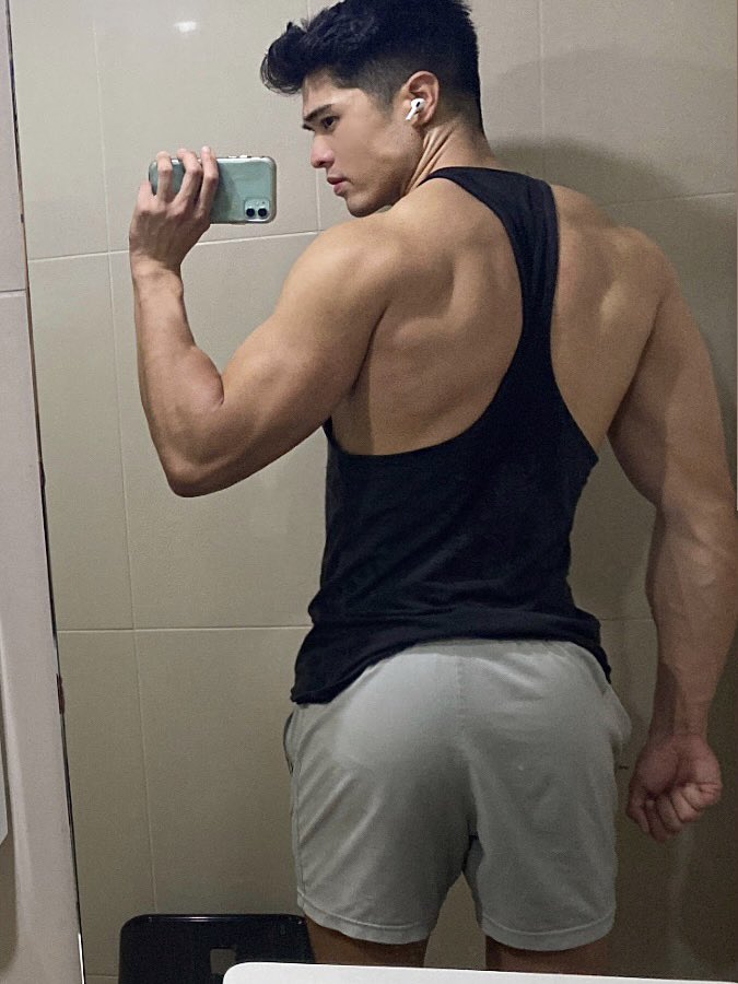 elixxxoffic's tweet photo. Check out the pump 🫠 https://t.co/n9HPKzCM36
