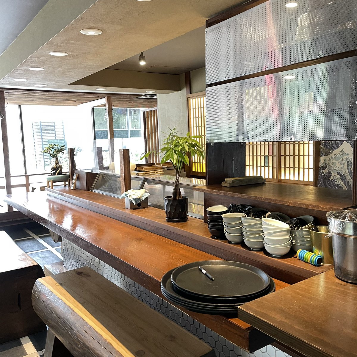 Kaji1108's tweet photo. 📍HARAHERI 
日本食食べたくなったら黙ってここ行け！って自信持って言える😤
4ヶ月ぶりに食べた日本食は控えめに言って最高。🇯🇵
日本人に生まれて良かった🥹 https://t.co/khtFloiiWR