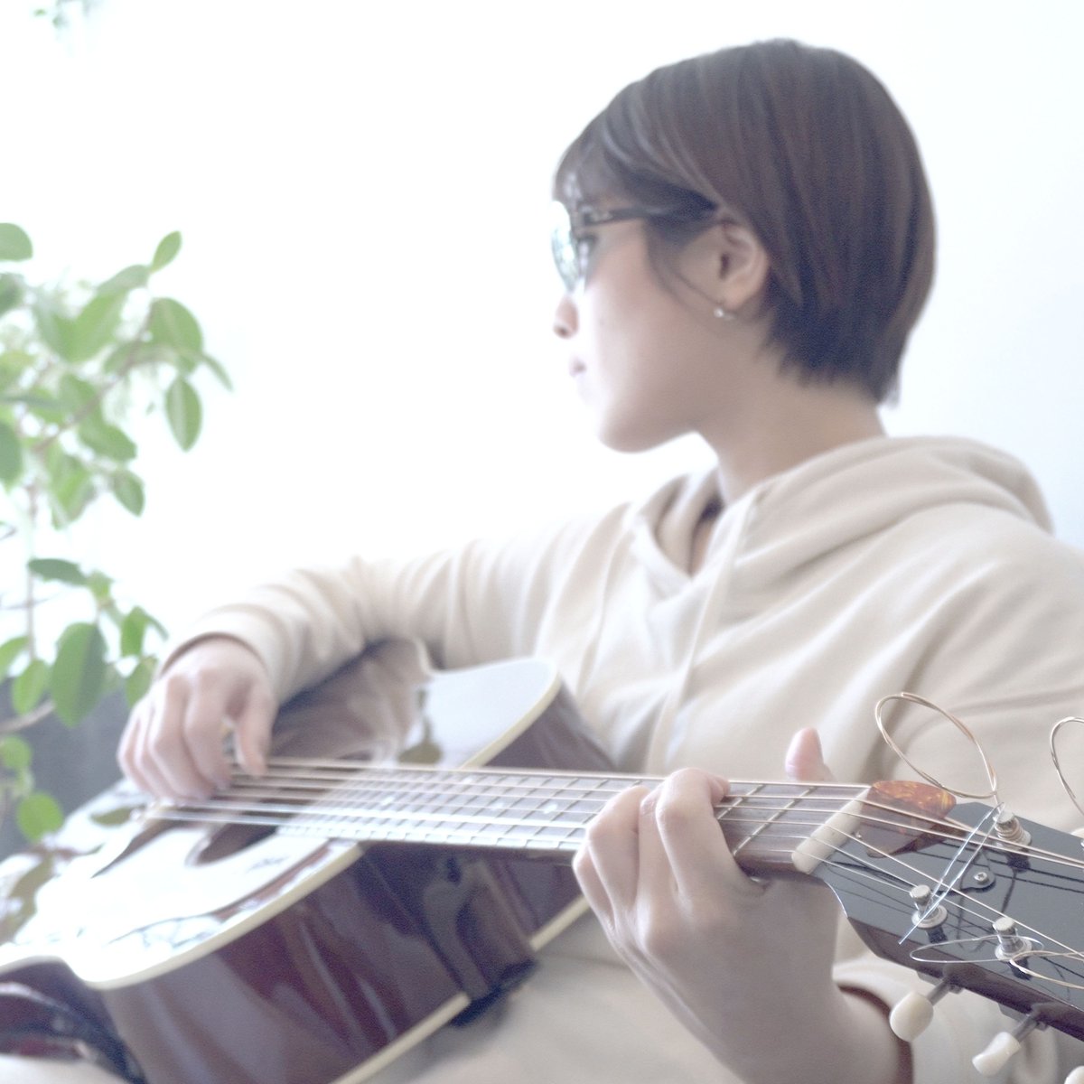 roseone_511920's tweet photo. 5月16日(月)～5月22日(日)の一週間毎日
#KKT熊本県民テレビ  さんの「＃ミッドナイトプロムナード」にて
『#お母さん』のMVが放送されます😎
■放送時間：26:30〜28:00（日により変動します） https://t.co/7MxLwqgi43