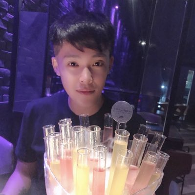 #NewProfilePic (新個人資料照片)